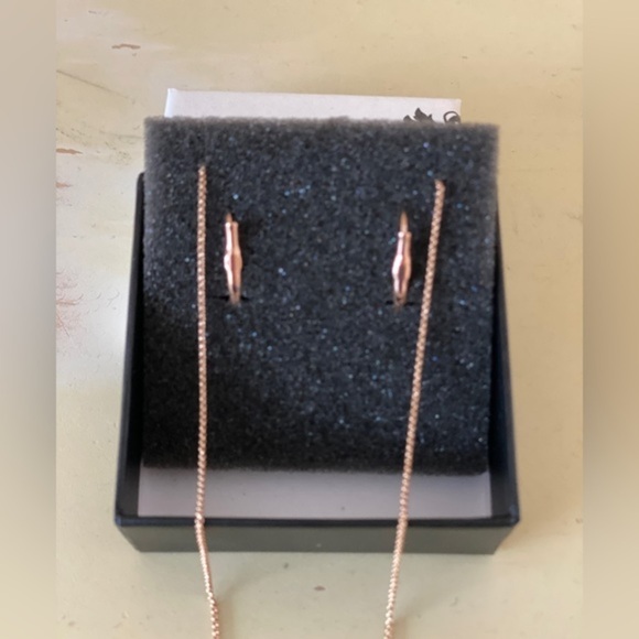 Crystalline Azuria Necklace and Earring Set - Picture 6 of 8